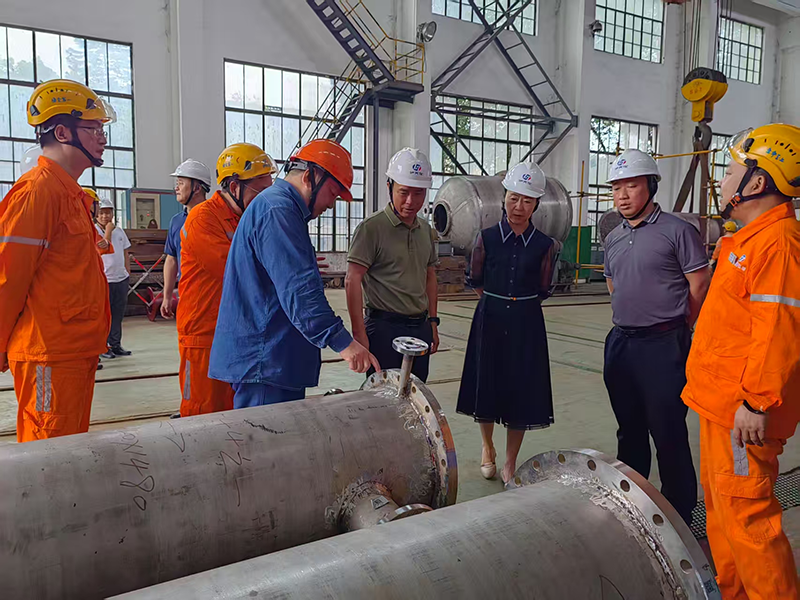  泸天化集团公司外部董事赴弘旭公司调研指导工作(图2)