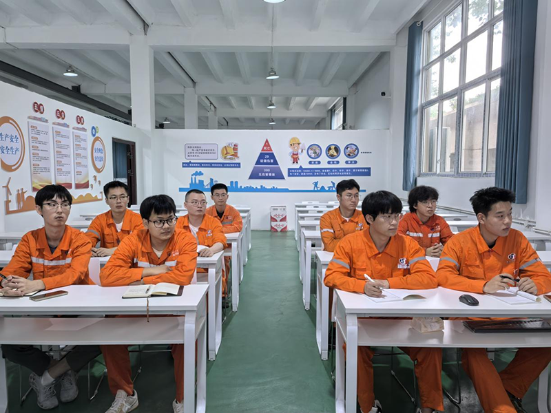 弘旭公司开展新入职员工安全培训(图3)